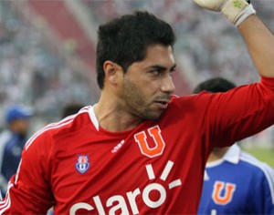 Herrera fue la gran figura en el triunfo de la "U". El meta anotó el gol de la victoria.