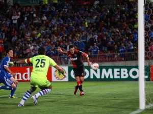 Newell's sorprendió a la "U" y lo ganó a domicilio. 