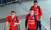 Chile ya está en Asunción donde fueron recibido por un centenar de hinchas.