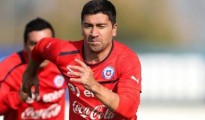 David Pizarro le da mayores alternativas ara variar el esquema a Sampaoli.