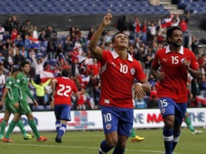 Alexis Sánchez fue figura y anotó dos goles en el triunfo ante Irak.