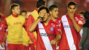 La derrota ante Gimnasia y Esgrima de la Plata condena virtualmente a Argentinos Juniors