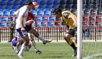 Buena victoria de los "piratas" que se acercan a la Primera División