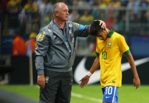 Scolari y Neymar juntos. El entrenador y la estrella. 