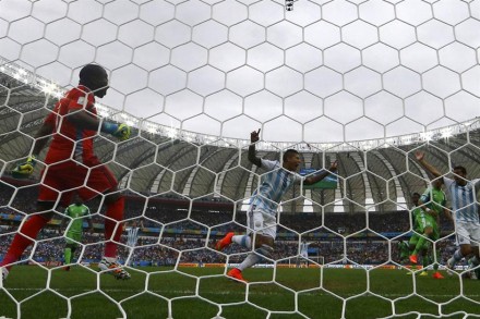 argentina gol rojo