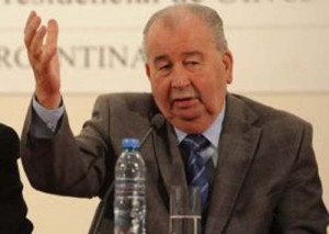 Julio Grondona, polémico dirigente, Presidente de la AFA y Vicepresidente de la FIFA.