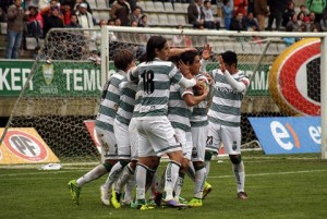 Temuco ganó 3-1 de visita a Lota Schwager. 