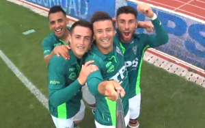 Esta es la celebración que hizo que Gutiérrez se ganara la amarilla