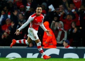 Alexis volvió a marcar para Arsenal, esta vez, en Champions League. 