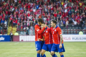 El niño maravilla trajo los goles de Arsenal para ayudar a la selección.