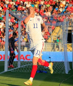 Shea marcó la apertura de la cuenta ante Chile. 
