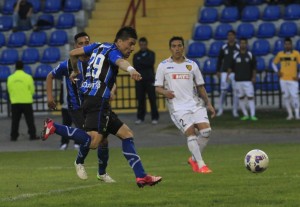 Dos goles anotó Hector Mancilla en la goleada acerera. El purranquino volvió este año a Huachipato donde militó entre el 2000 y el 2005