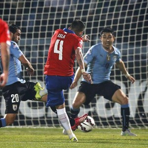 Isla le dio el pase a semifinales a Chile.