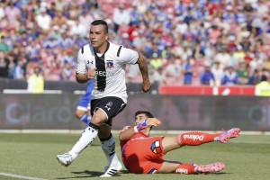 Paredes ya lleva 9 goles convertidos a Universidad de Chile. ¡Crack!