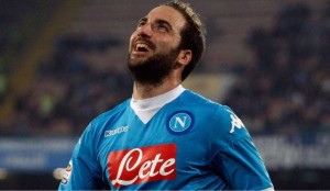 Higuaín goleador de la Serie A.