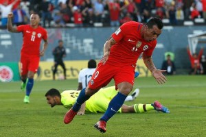 Esteban Paredes anotó dos goles en la victoria de Chile por 3 a 1 a Venezuela.