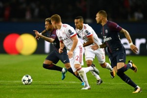 El PSG le pasó por encima al Bayern de Arturo Vidal. El chileno jugó los 90 minutos.