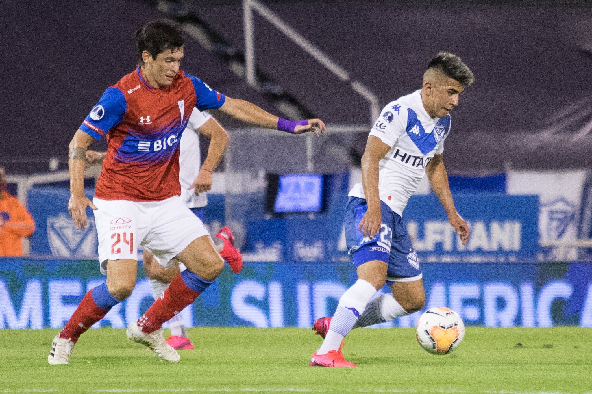 parot u catolica velez