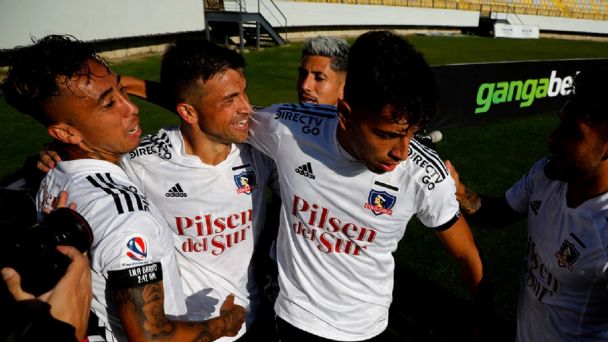 festejo gol colo colo