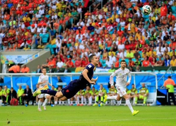 gol holanda van persie