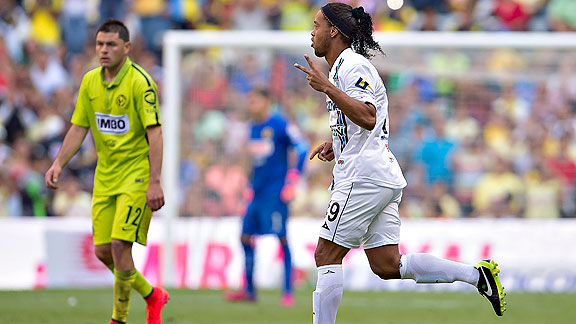 Ronaldinho queretaro