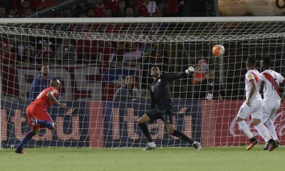 Chile ganó gracias dos goles de Arturo Vidal.