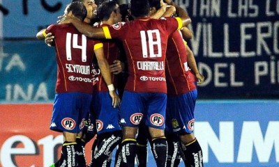 Unión ganó 2 a 0 a Cerro y clasificó sin problemas a la siguiente ronda de la Copa Libertadores.