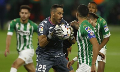 claudio bravo betis