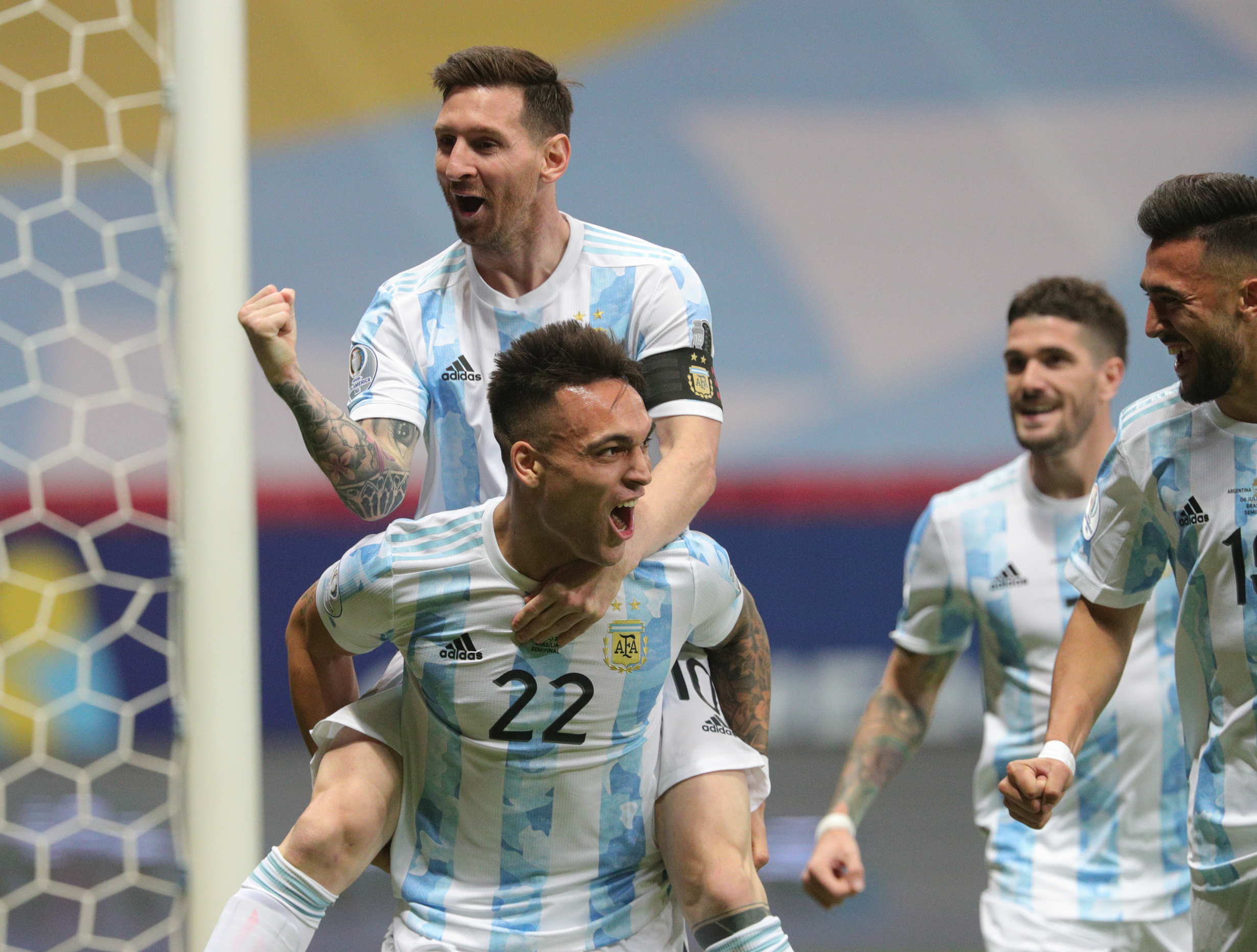 messi martinez gol argentina
