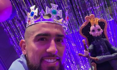 arturo vidal en el dia de su cumpleanos