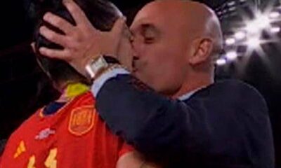 beso de luis rubiales a jenni hermoso