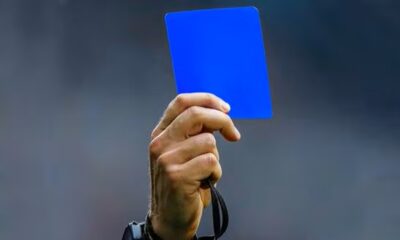 tarjeta azul arbitro