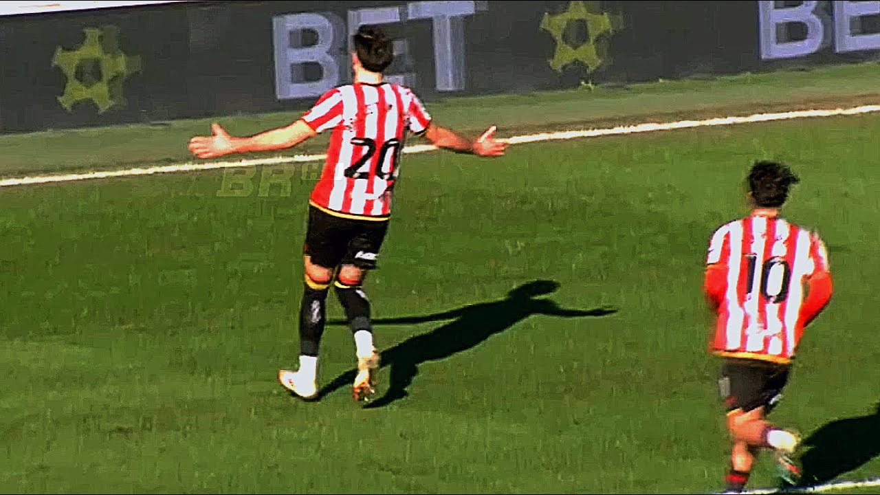 gol y asistencia ben brereton vs