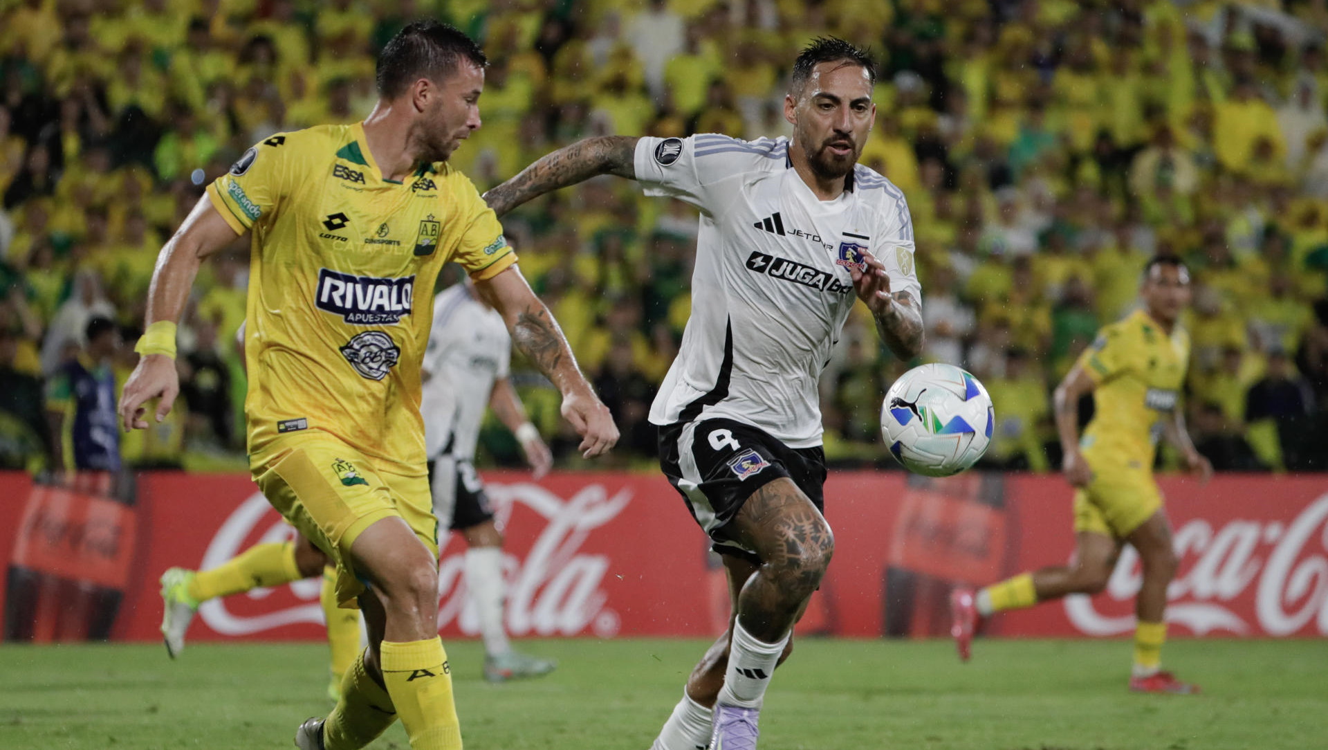 Javier Correa fue le héroe del empate de Colo Colo ante Bucaramanga.