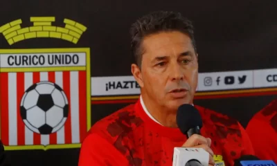 Hector Almandoz curico unido