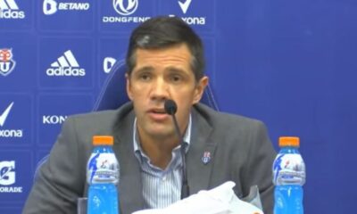 Universidad de chile Michael Clark azul azul