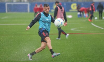 aranguiz entrenamiento universidad de chile