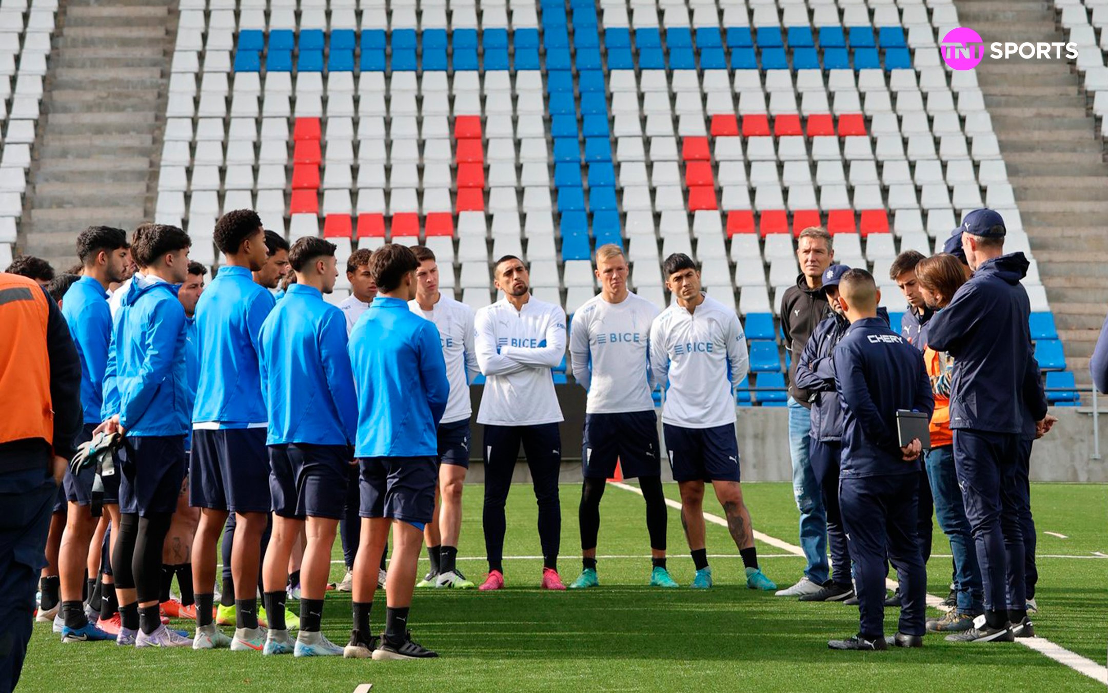 universidad catolica claro arena entrenamiento