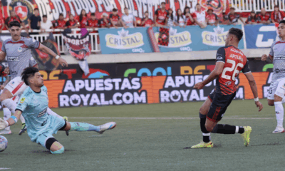 Deportes Limache ya dejó de ser sorpresa: goleó a La Calera y vuelve a ser puntero (Video)