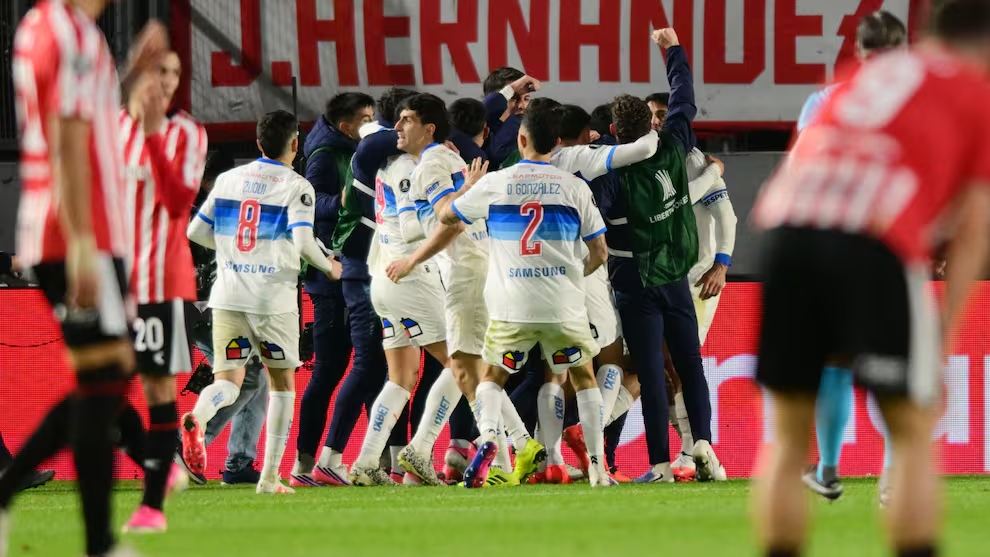 Universidad Católica le empató a Estudiantes de La Plata como vista en Copa Libertadores con gol de Zampedri.